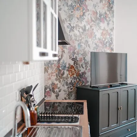 Domus Iulia, Trastevere *