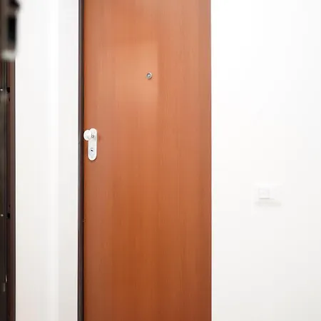 Domus Iulia, Trastevere *